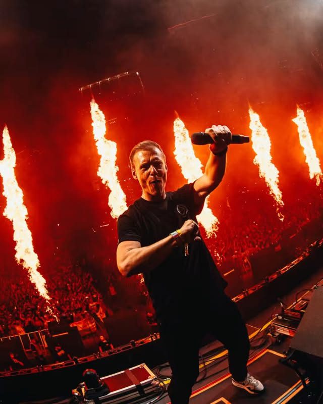 arminvanbuuren 469383147 18475713670008053 8011804059496952536 n