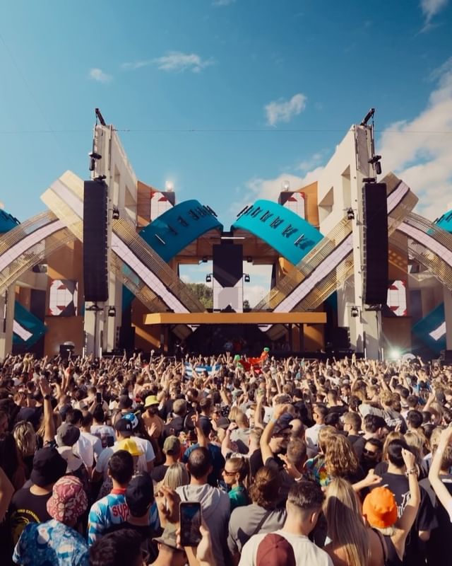 awakenings 467526237 18470947060012278 4718437973543278001 n